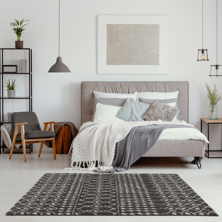 Moroccan-style thick shaggy rug non-shedding