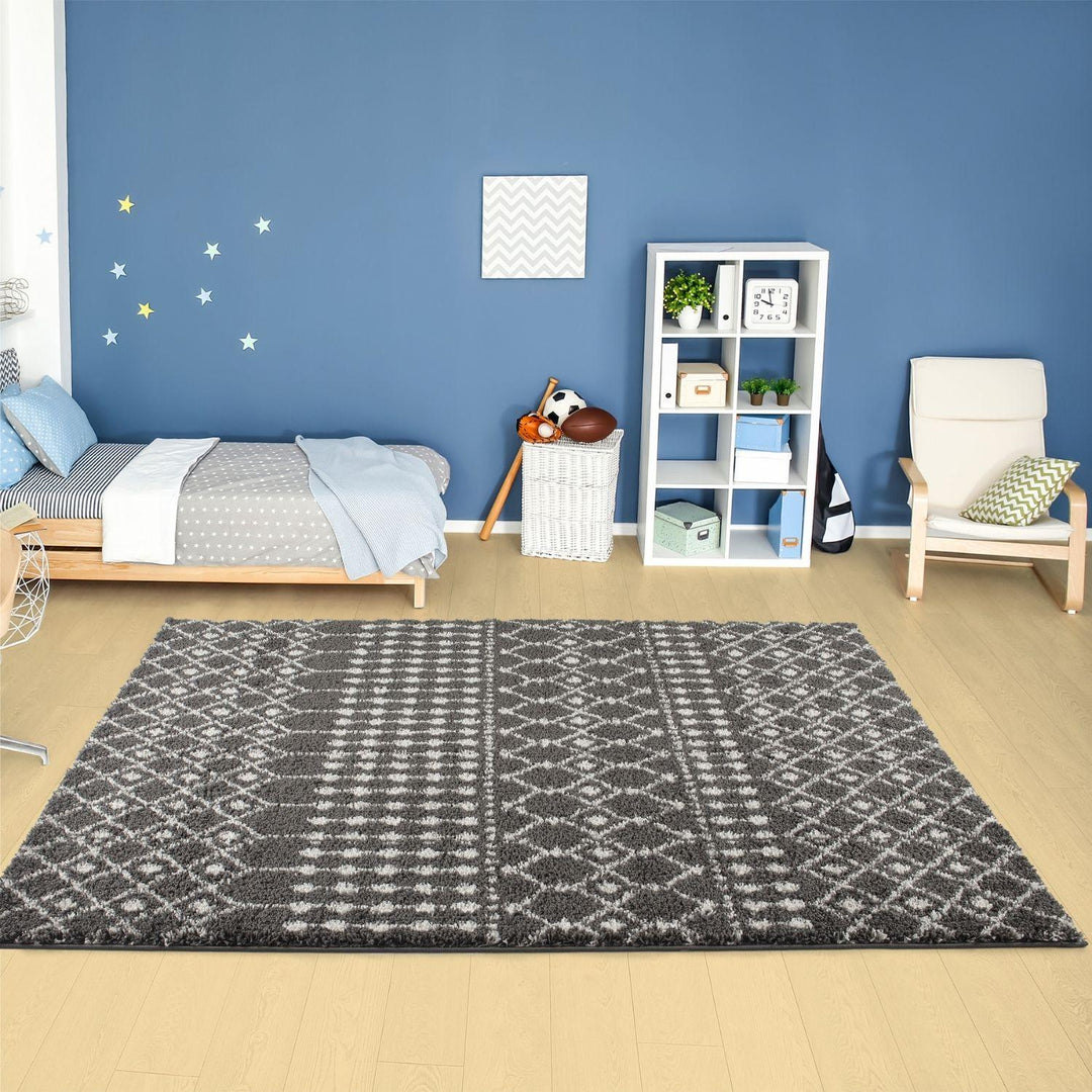 Moroccan-style thick shaggy rug non-shedding