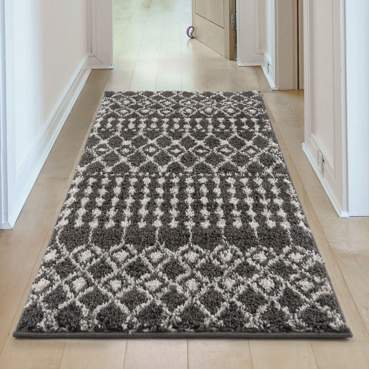 Moroccan-style thick shaggy rug non-shedding