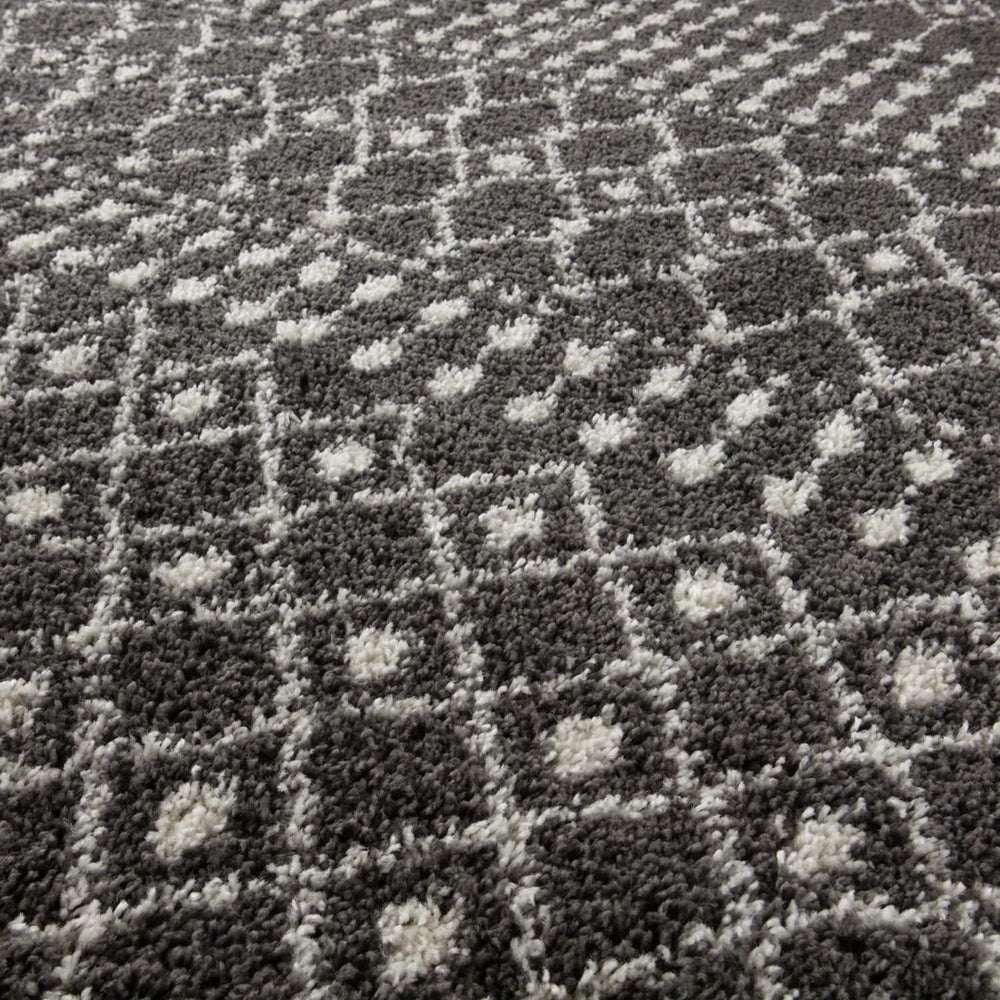 Moroccan-style thick shaggy rug non-shedding