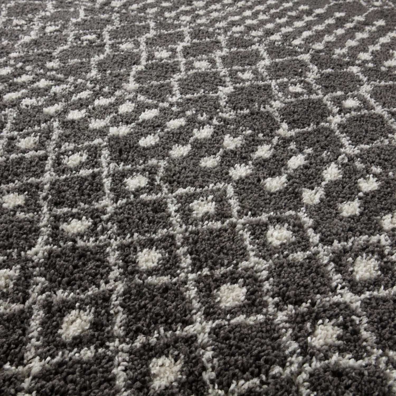Moroccan-style thick shaggy rug non-shedding