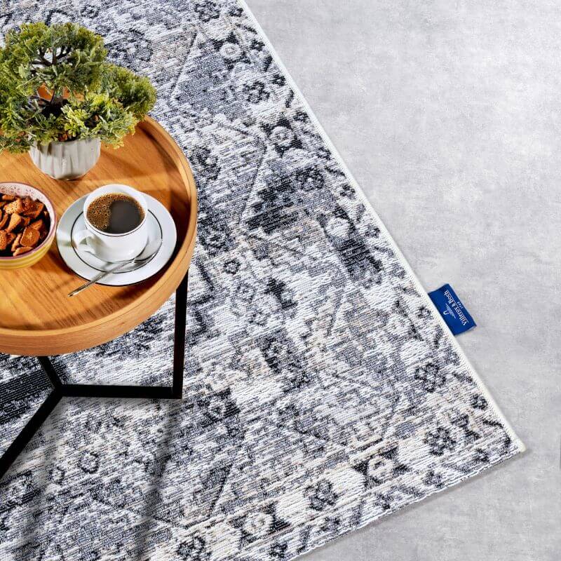 The Rugs Vintage Geometric Indoor-Outdoor Rug