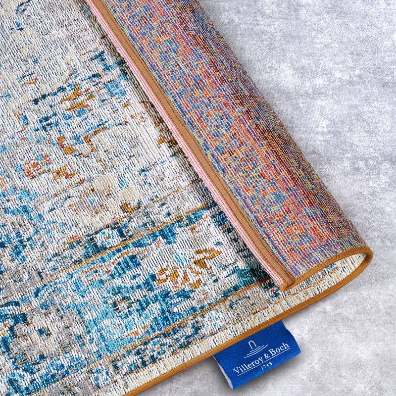 The Rugs Vintage Bordered Indoor-Outdoor Rug