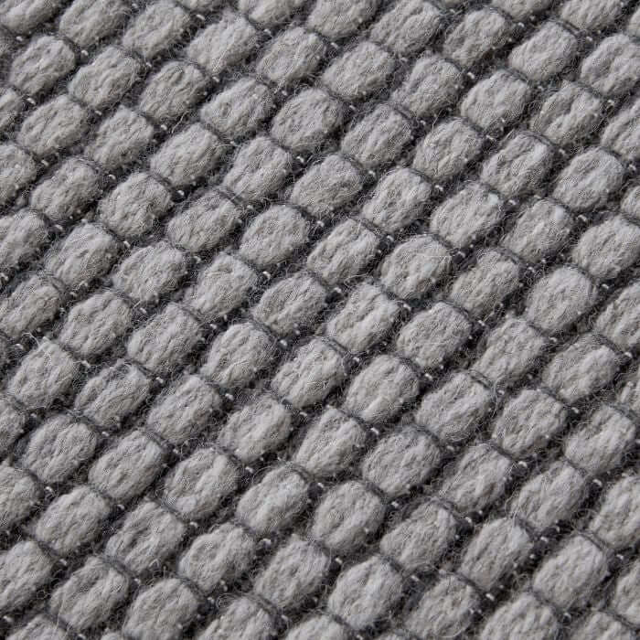 The Rugs Natural Wool Rug – Dots Design: Unique Eco-Friendly