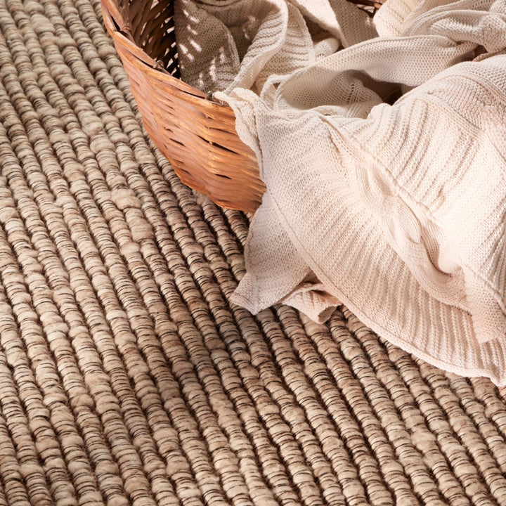 Villeroy &amp; Boch 1852 Rug Wilma Beige Multicolour, colourfast, handcrafted, simple to clean, textured design rug.