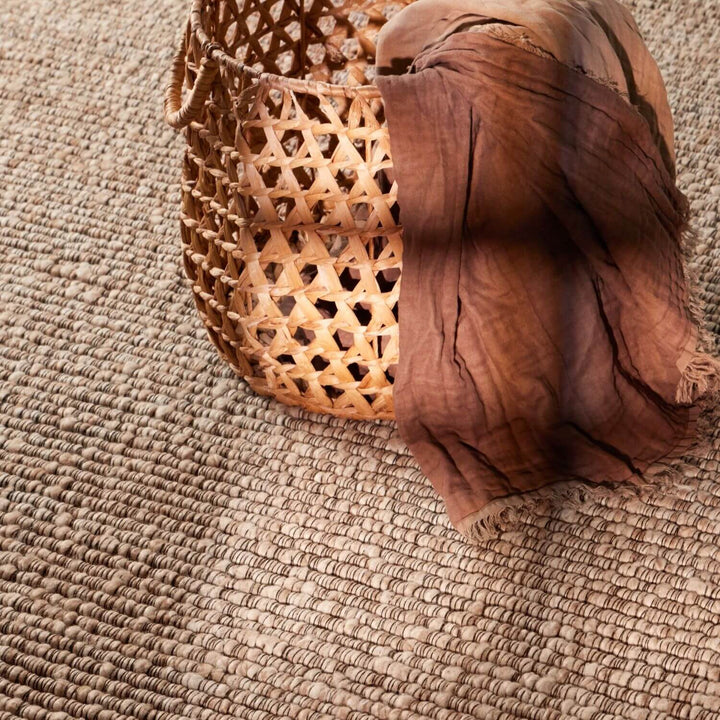 Villeroy &amp; Boch 1852 Rug Wilma Beige Multicolour, colourfast, handcrafted, simple to clean, textured design rug.