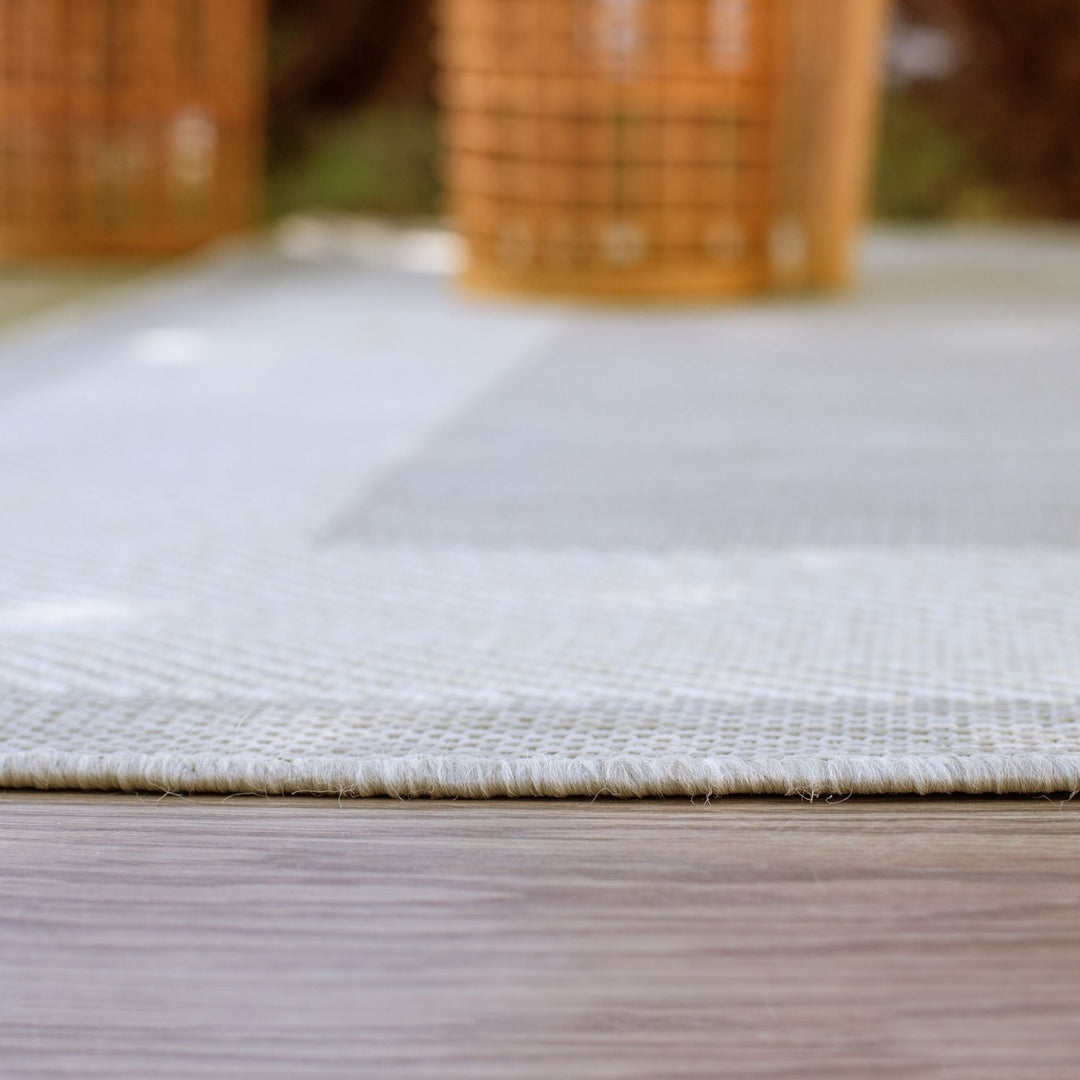 Bordered Design Outdoor Rug for Garden | The Rugs