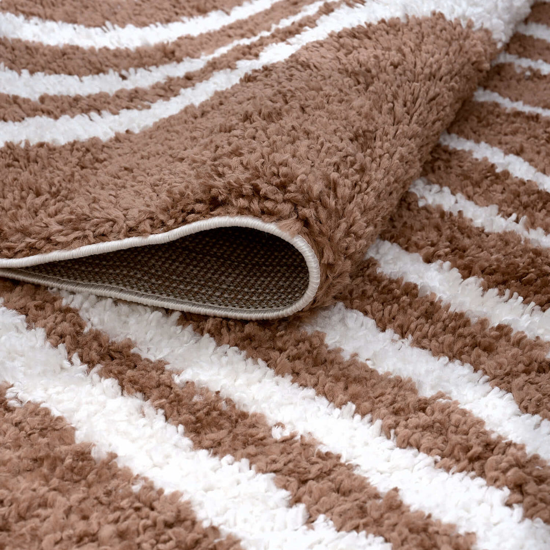 Moodi Shaggy Brown Rug, 30 mm soft durable pile, underfloor heating | THE RUGS