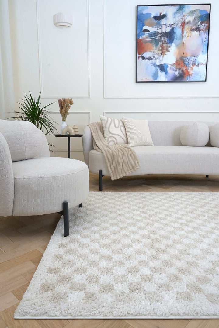 Moodi Shaggy Cream Rug, soft & fluffy pile, tartan design | THE RUGS