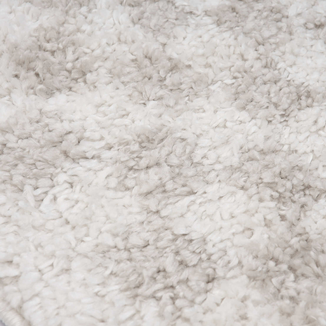 Moodi Shaggy Cream Rug, soft & fluffy pile, tartan design | THE RUGS