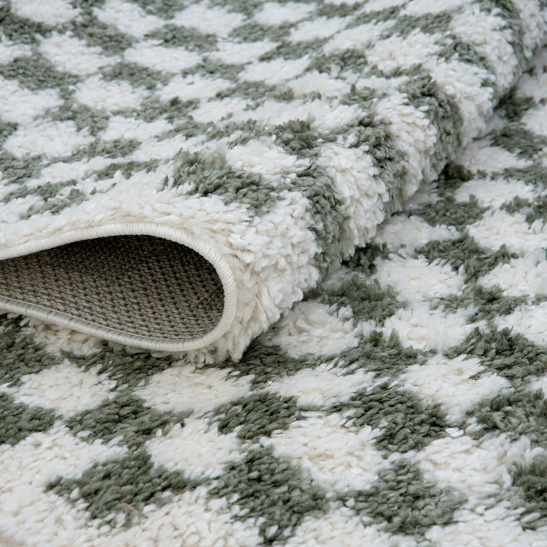 Moodi shaggy Green tartan design rug, Fluffy & soft pile | THE RUGS