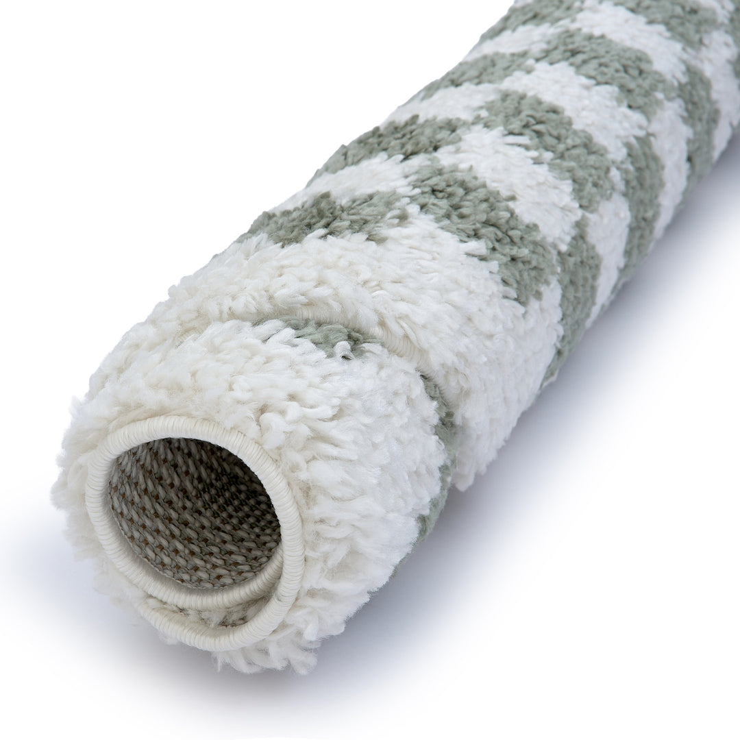 Moodi shaggy Green tartan design rug, Fluffy & soft pile | THE RUGS