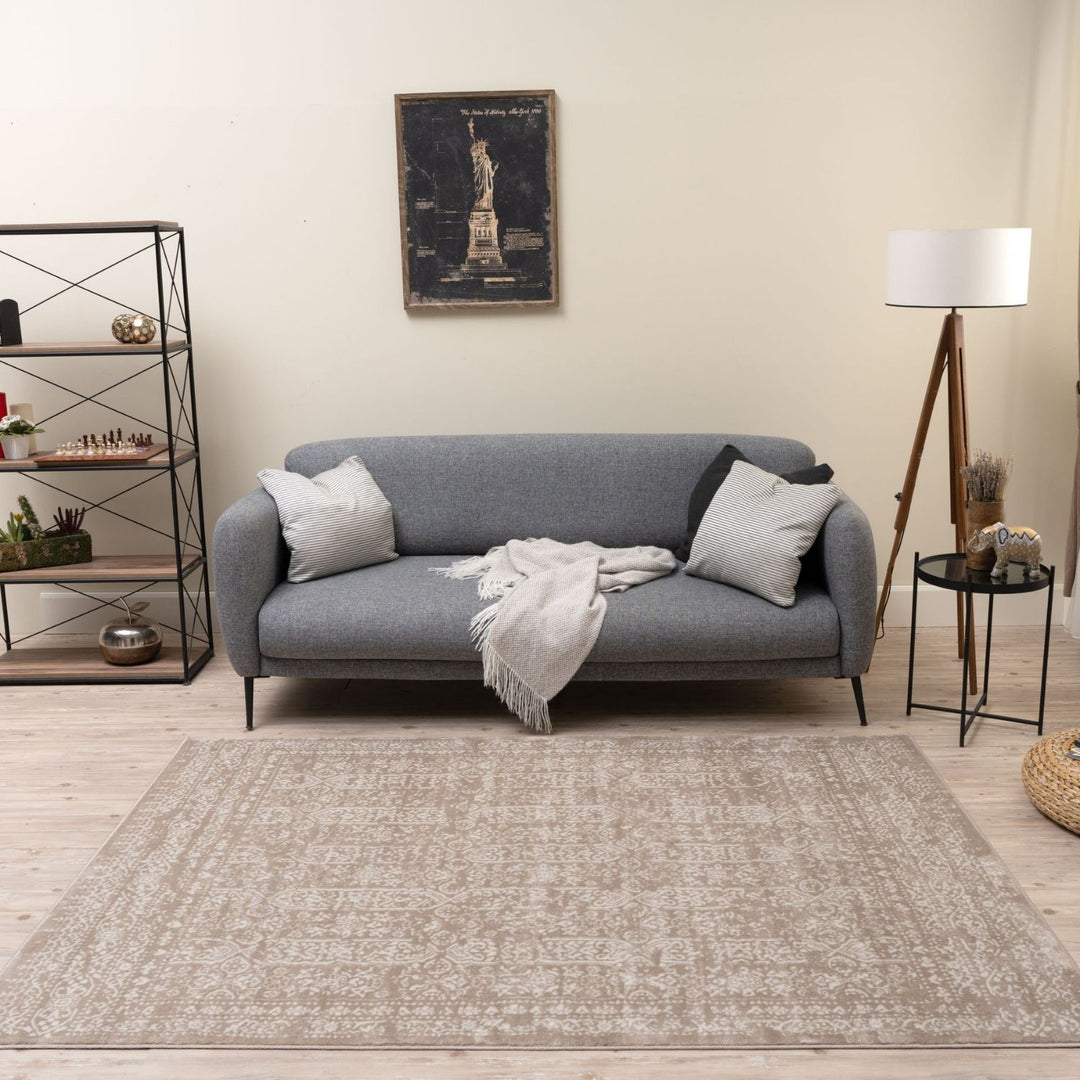Living Room Rug Vintage Design In Beige high durability