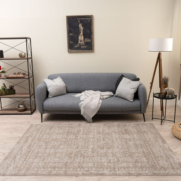Living Room Rug Vintage Design In Beige high durability