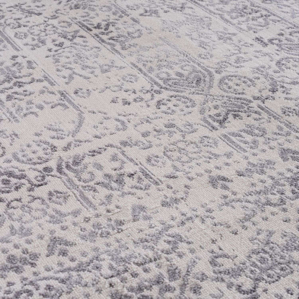 Living Room Rug Vintage Design In Cream