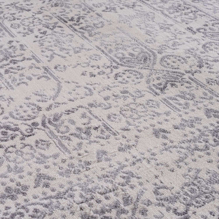Living Room Rug Vintage Design In Cream