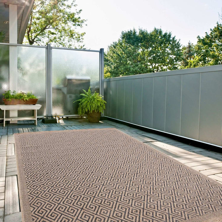 Nature Outdoor Rug Dark Grey jute-look designs and soft, non-shedding texture, moisture and UV protected.