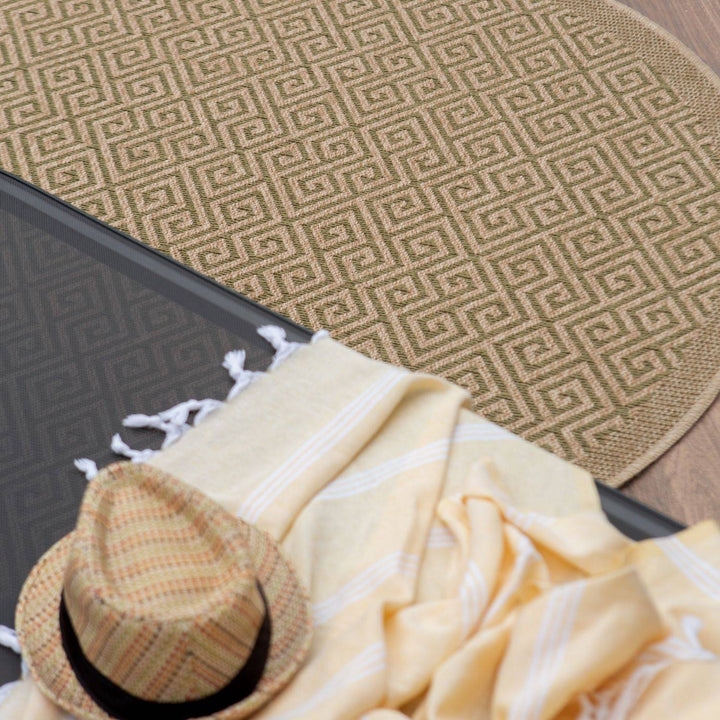 Nature Outdoor Green Rug durable, weather-resistant, Jute-Look design.