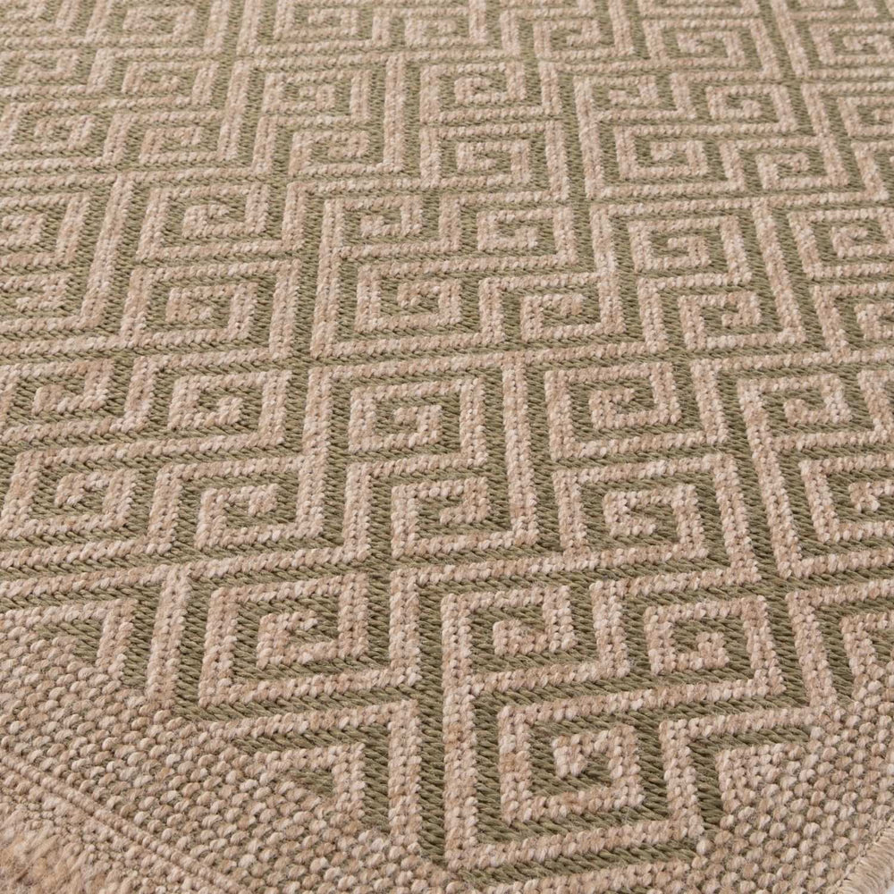 Outdoor green colour rug moisture and UV protected