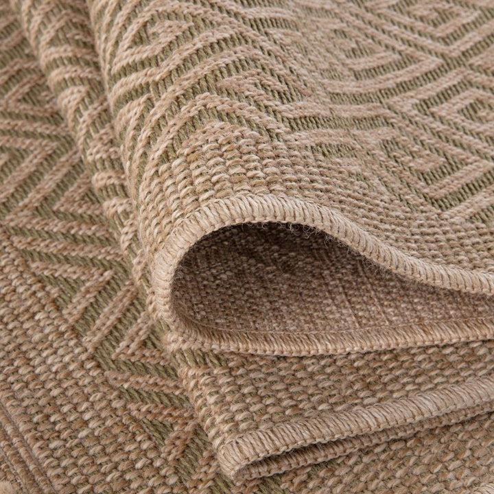 Nature Outdoor Green Rug durable, weather-resistant, Jute-Look design.