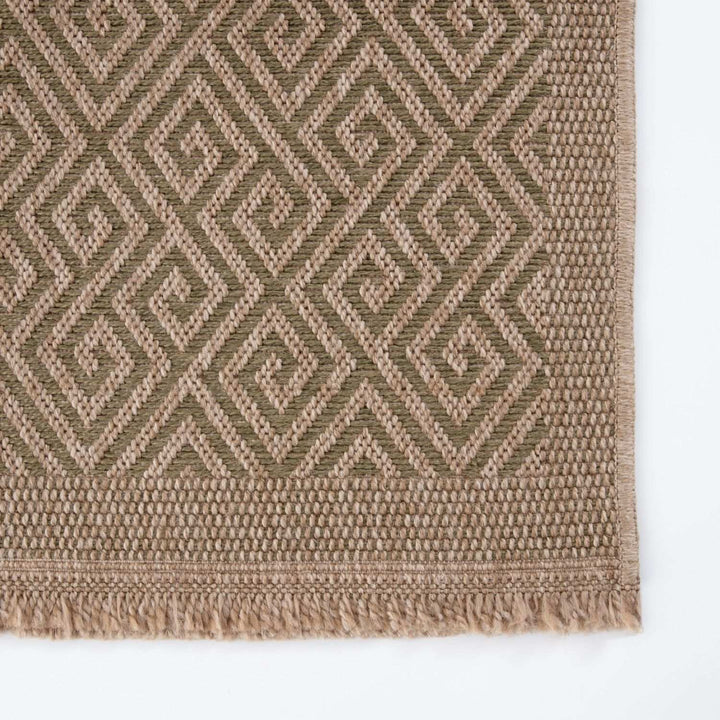 Nature Outdoor Green Rug durable, weather-resistant, Jute-Look design.