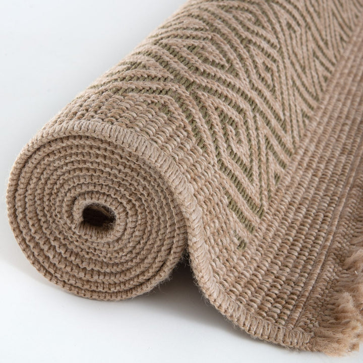 Nature Outdoor Green Rug durable, weather-resistant, Jute-Look design.