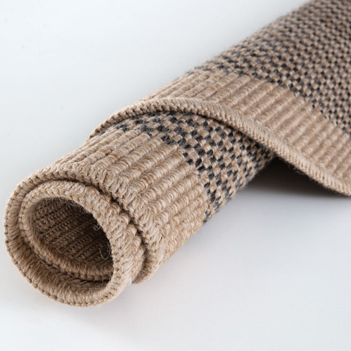 Nature Outdoor Rug dark grey easy to maintain and water-resistant