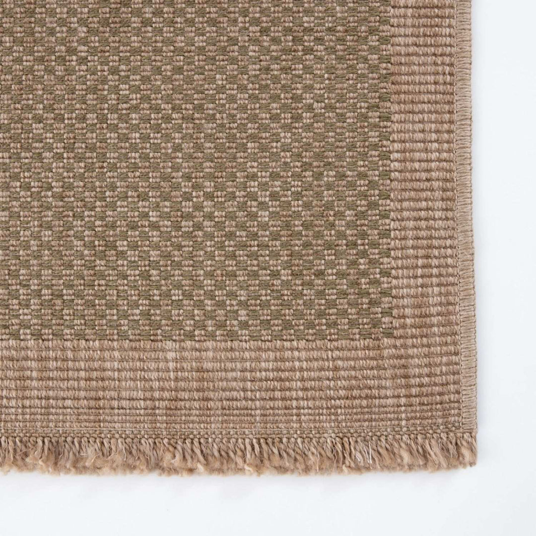 Nature Outdoor Green Rug UV-protected, easy to clean, jute-look designs and soft.