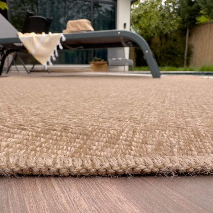 Nature Beige durable, weather-resistant outdoor rug