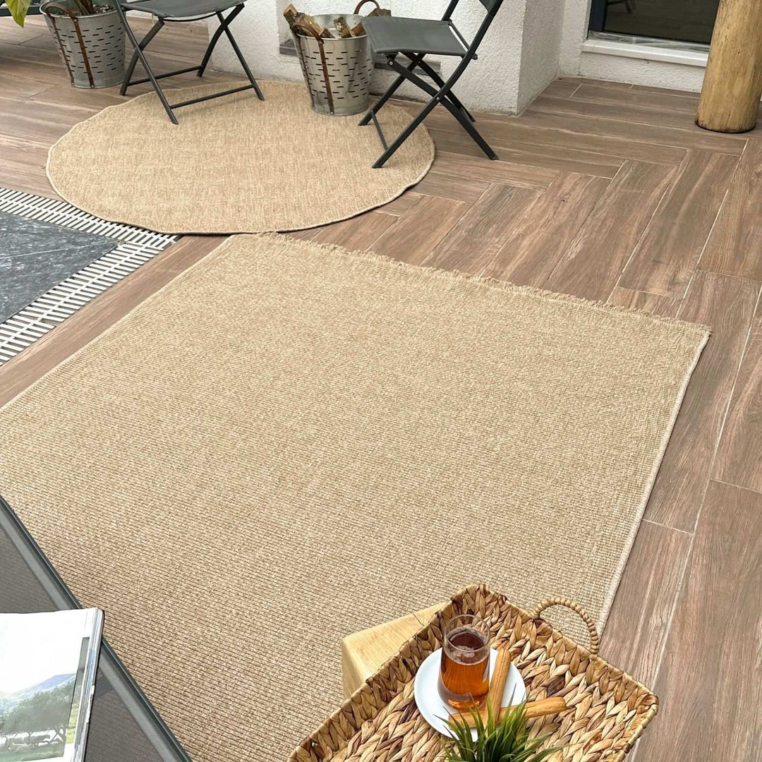Nature Beige durable, weather-resistant outdoor rug
