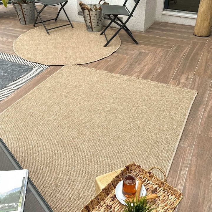 Nature Beige durable, weather-resistant outdoor rug