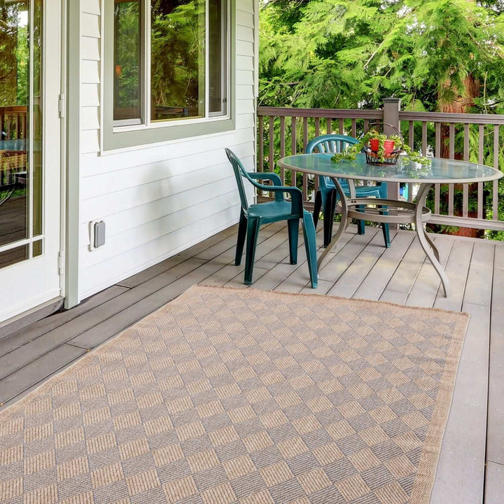 Nature blue outdoor rug easy to maintain and water-resistant