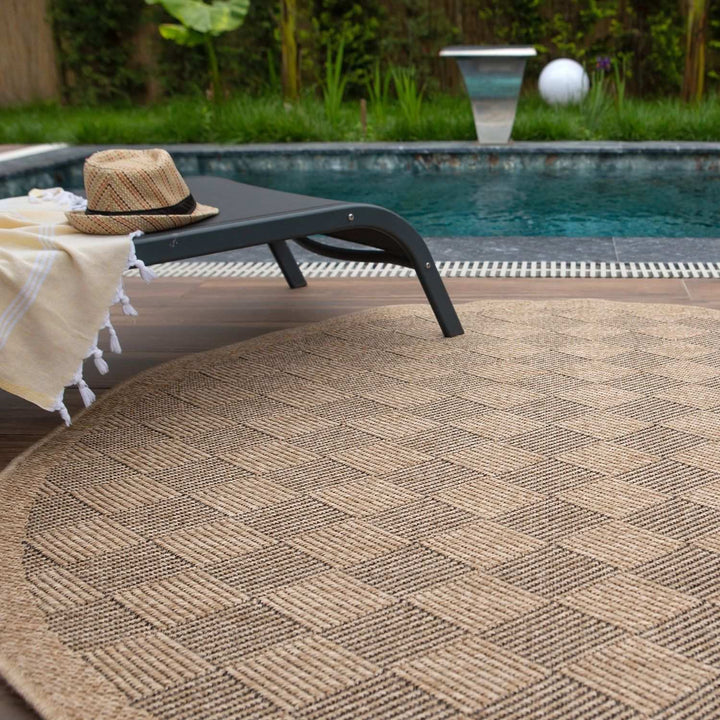 Nature Outdoor Rug Dark Grey colour weather-resistant, jute-looking, easy to clean.