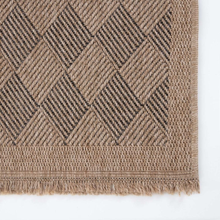 Nature Outdoor Rug Dark Grey colour weather-resistant, jute-looking, easy to clean.