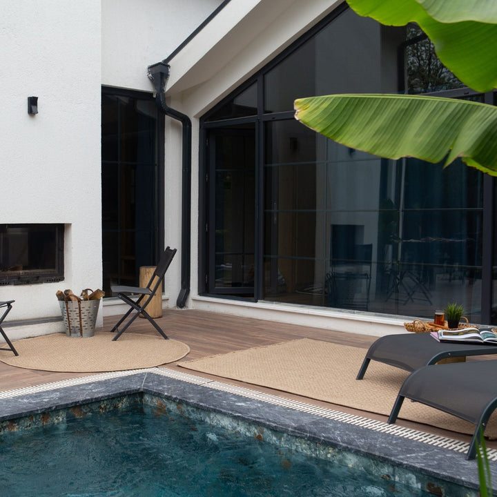 Nature Outdoor beige rug is resistant to moisture and UV protected