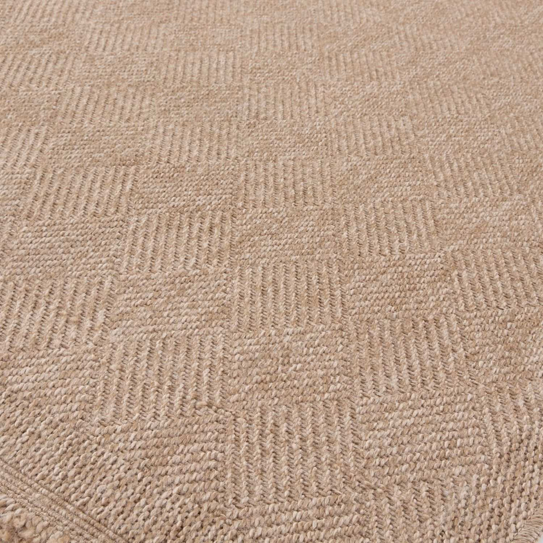 Nature Outdoor beige rug is resistant to moisture and UV protected