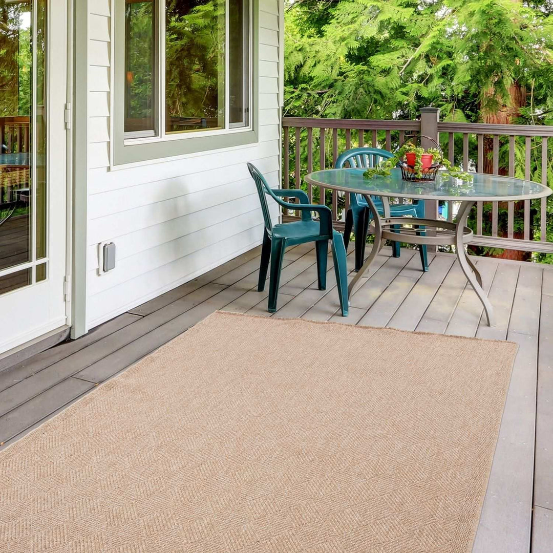 Nature Outdoor beige rug is resistant to moisture and UV protected
