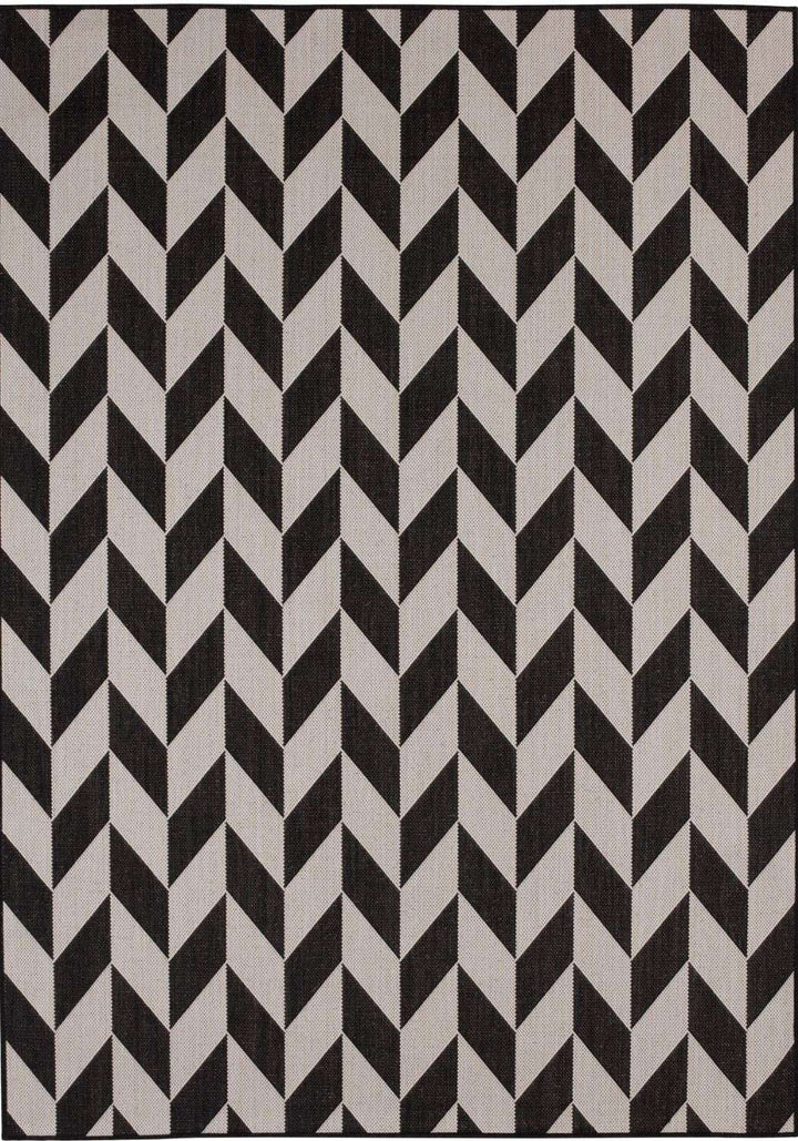 Outdoor Black Rug Weather-Proof | THE RUGS