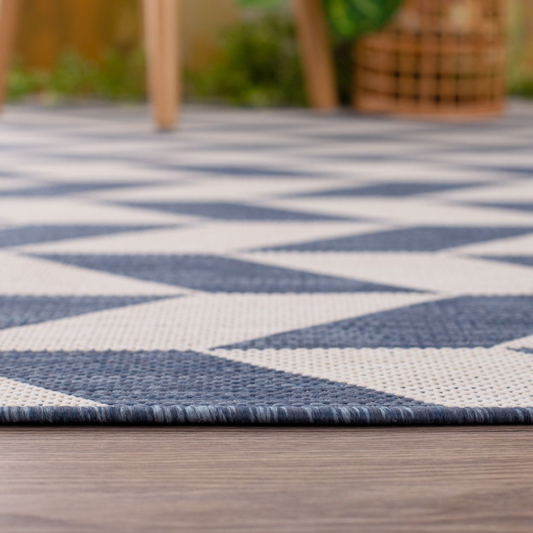 Blue Chevron Outdoor Rug for Garden | The Rugs