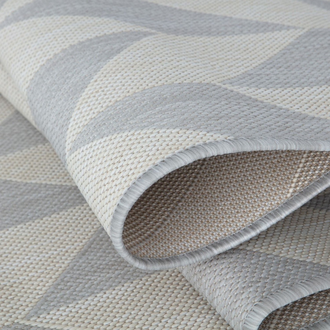 Grey Chevron Outdoor Rug for Garden | The Rugs