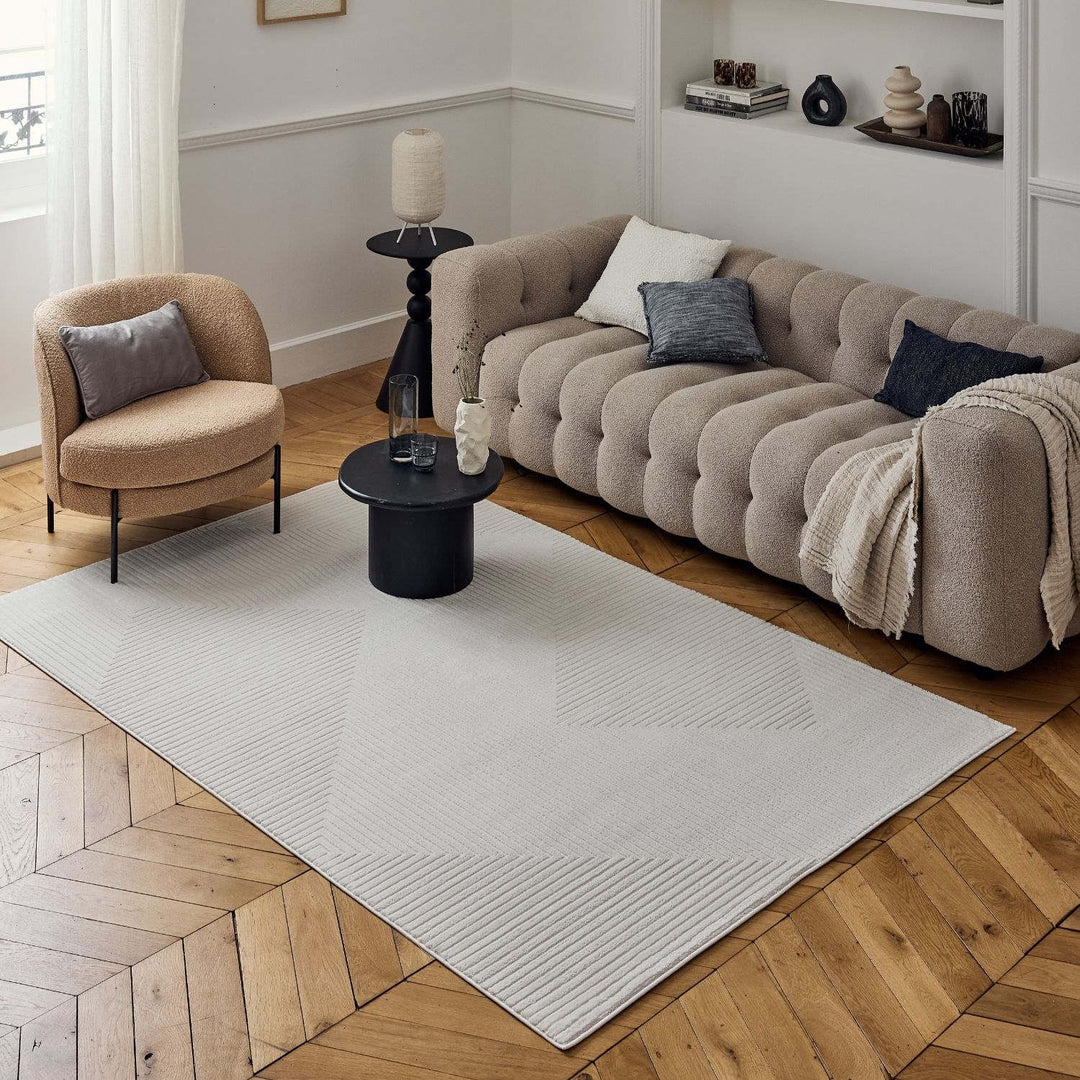 Geometric Living Room rug, cream colour, stain-resistant and non-shedding