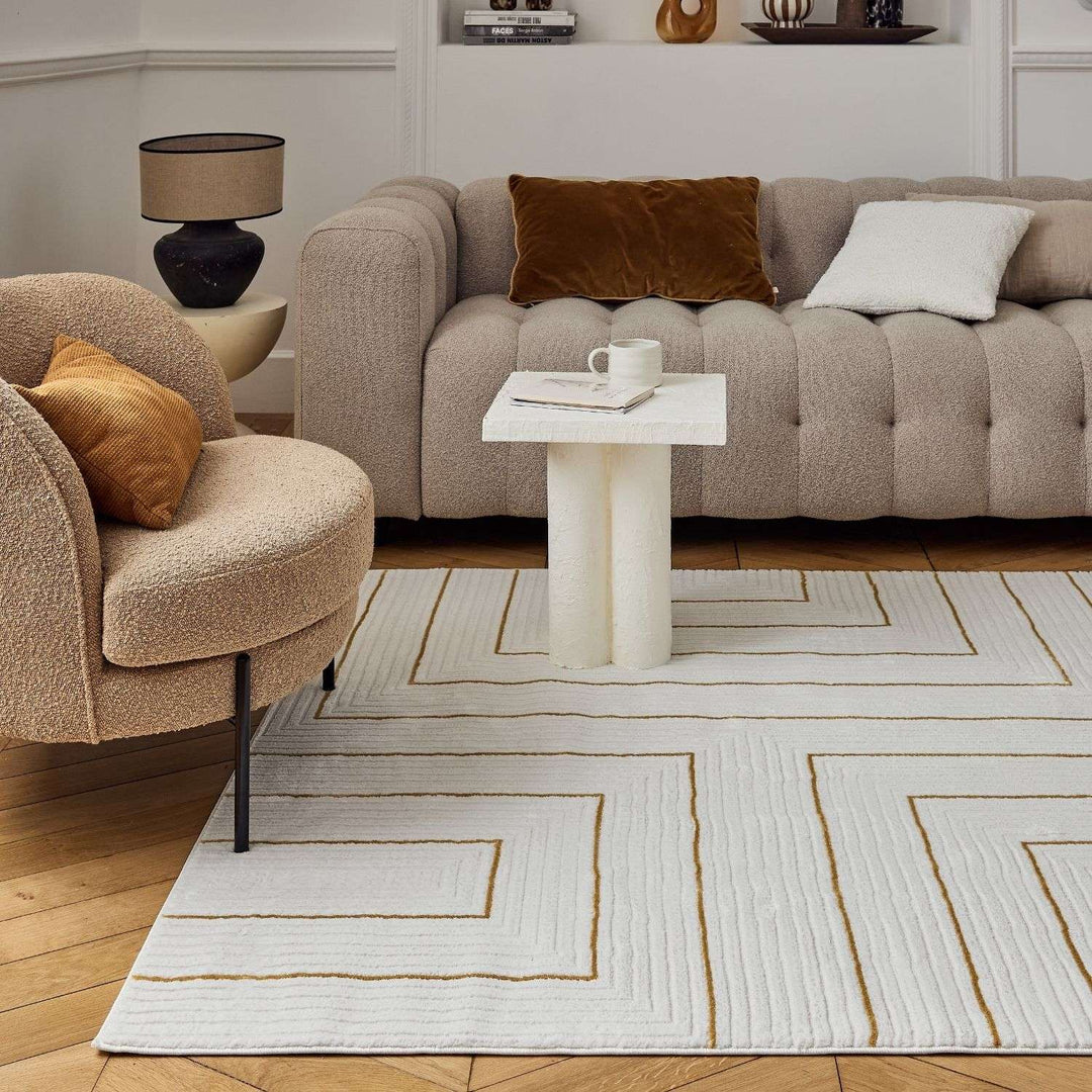 Geometric Living Room rug, gold-cream colours, stain-resistant and non-shedding