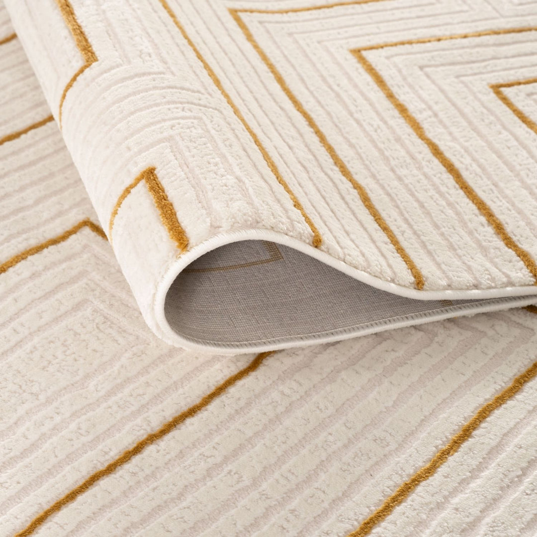 Geometric Living Room rug, gold-cream colours, stain-resistant and non-shedding