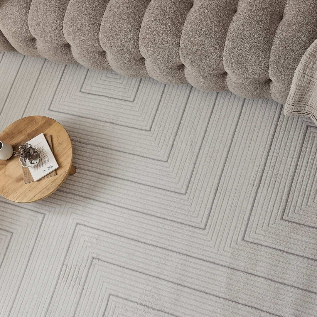 Geometric Living Room rug, grey-cream colours, stain-resistant and non-shedding