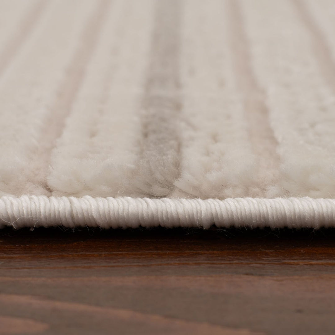 Geometric Living Room rug, grey-cream colours, stain-resistant and non-shedding
