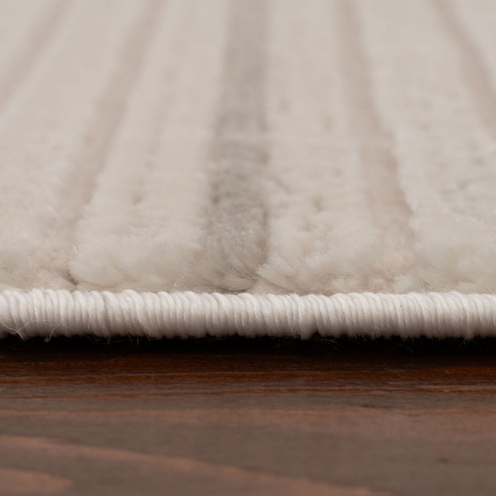 Geometric Living Room rug, grey-cream colours, stain-resistant and non-shedding