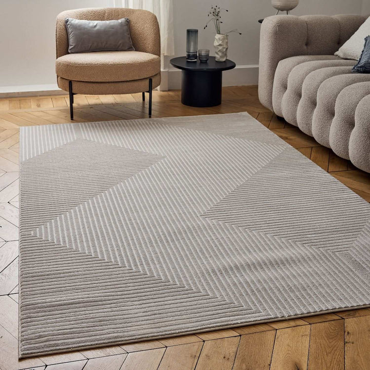 Geometric Living Room rug, beige colour, stain-resistant and non-shedding