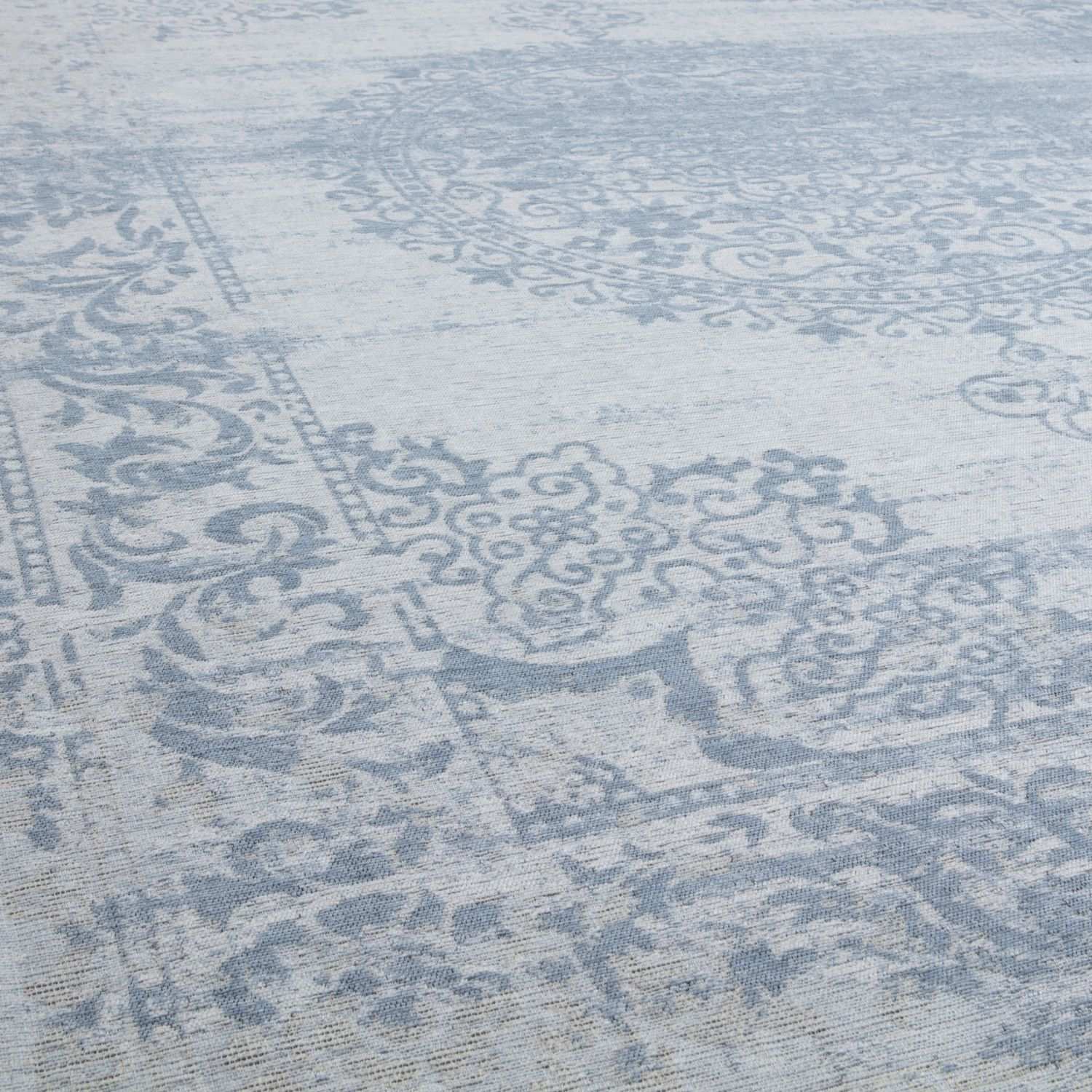 Machine Washable Flatweave Rug Medallion in Blue