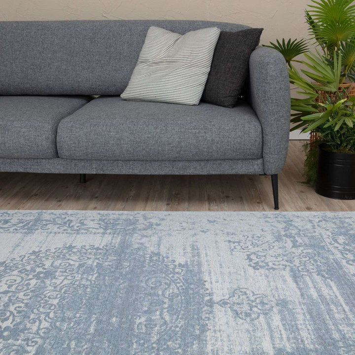 Machine Washable Flatweave Rug Medallion in Blue