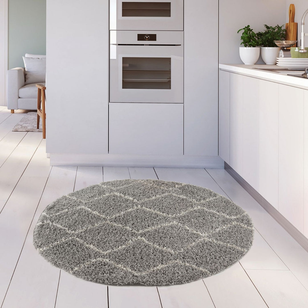 Moroccan Shaggy Grey rug plush rug combines softness, durability